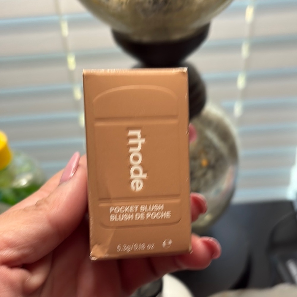 RHODE Pocket Blush in Sleepy Girl
